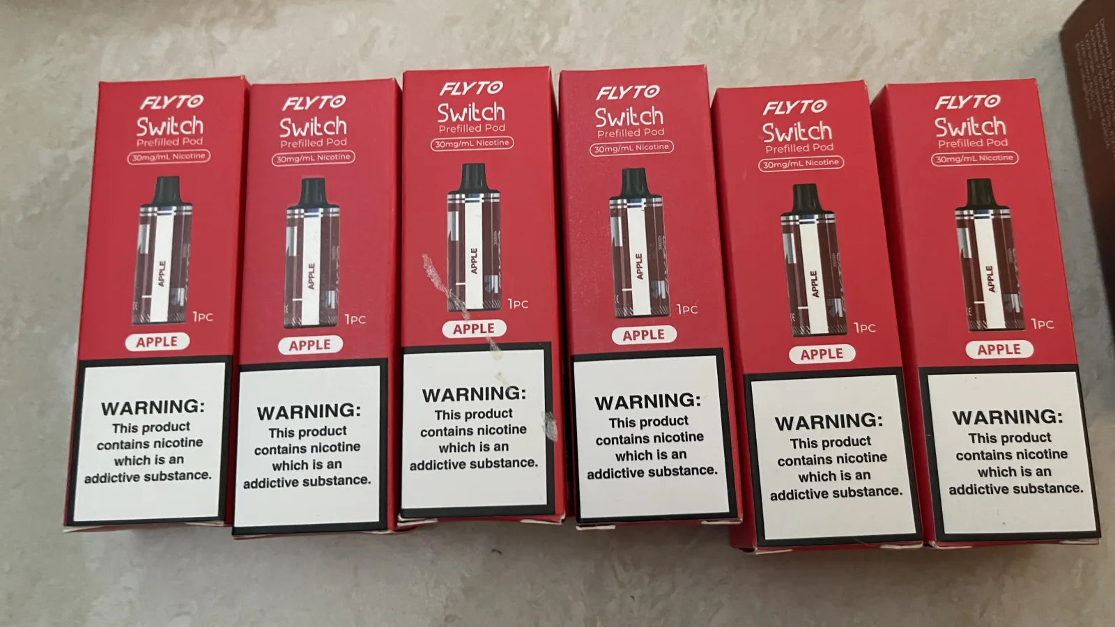 FLYTO Switch Prefilled Pod – Apple Flavor product image 2